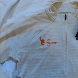 NWT & Sold Out NYC 24 Marathon Quarter Zip